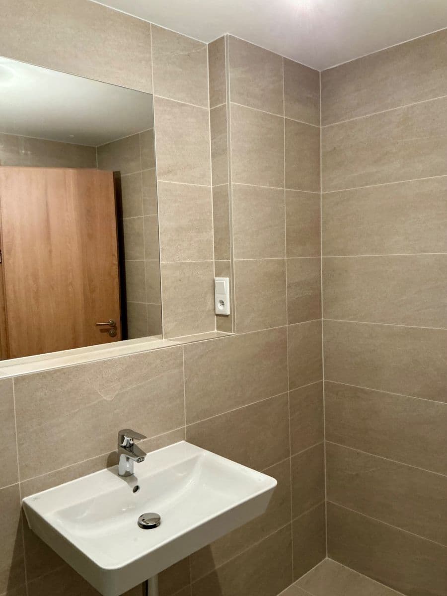 Pronájem bytu 2+kk 54 m², Hodkovická, Praha, Praha Pronájem bytu 2+kk 54 m², Hodkovická, Praha, Praha