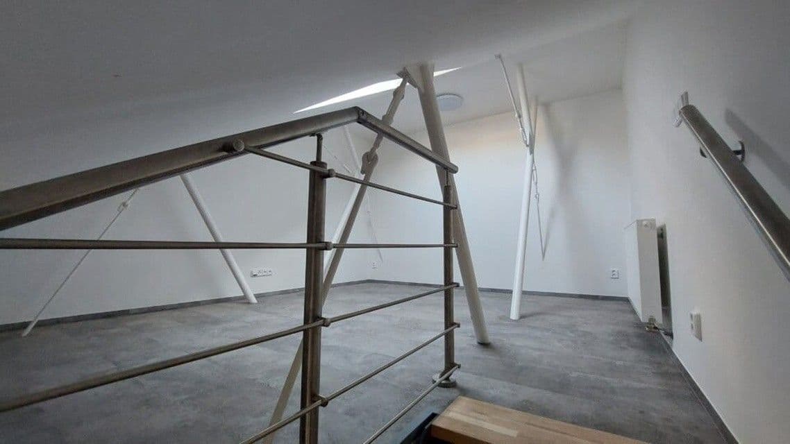 Pronájem bytu 2+kk 40 m², náměstí Svobody, Šternberk, Olomoucký kraj Pronájem bytu 2+kk 40 m², náměstí Svobody, Šternberk, Olomoucký kraj