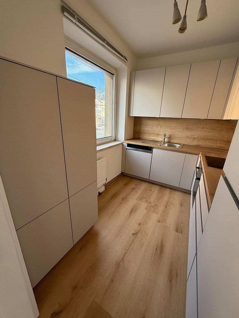 Pronájem bytu 3+1 66 m², Wienerstraße 488, Linz, Horní Rakousko Pronájem bytu 3+1 66 m², Wienerstraße 488, Linz, Horní Rakousko