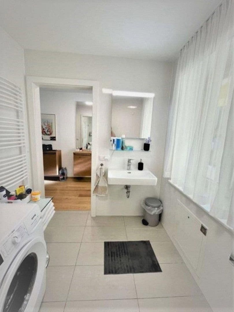 Pronájem bytu 1+kk 35 m², Langstraße, Innsbruck, Tyrolsko Pronájem bytu 1+kk 35 m², Langstraße, Innsbruck, Tyrolsko