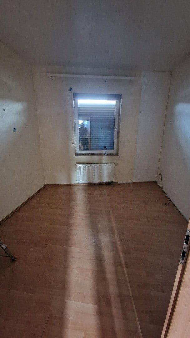 Pronájem domu 120 m², pozemek 300 m², Düren, Severní Porýní-Vestfálsko Pronájem domu 120 m², pozemek 300 m², Düren, Severní Porýní-Vestfálsko