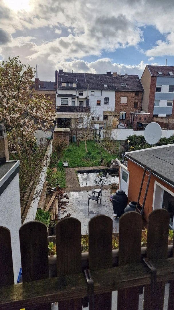 Pronájem domu 120 m², pozemek 300 m², Düren, Severní Porýní-Vestfálsko Pronájem domu 120 m², pozemek 300 m², Düren, Severní Porýní-Vestfálsko