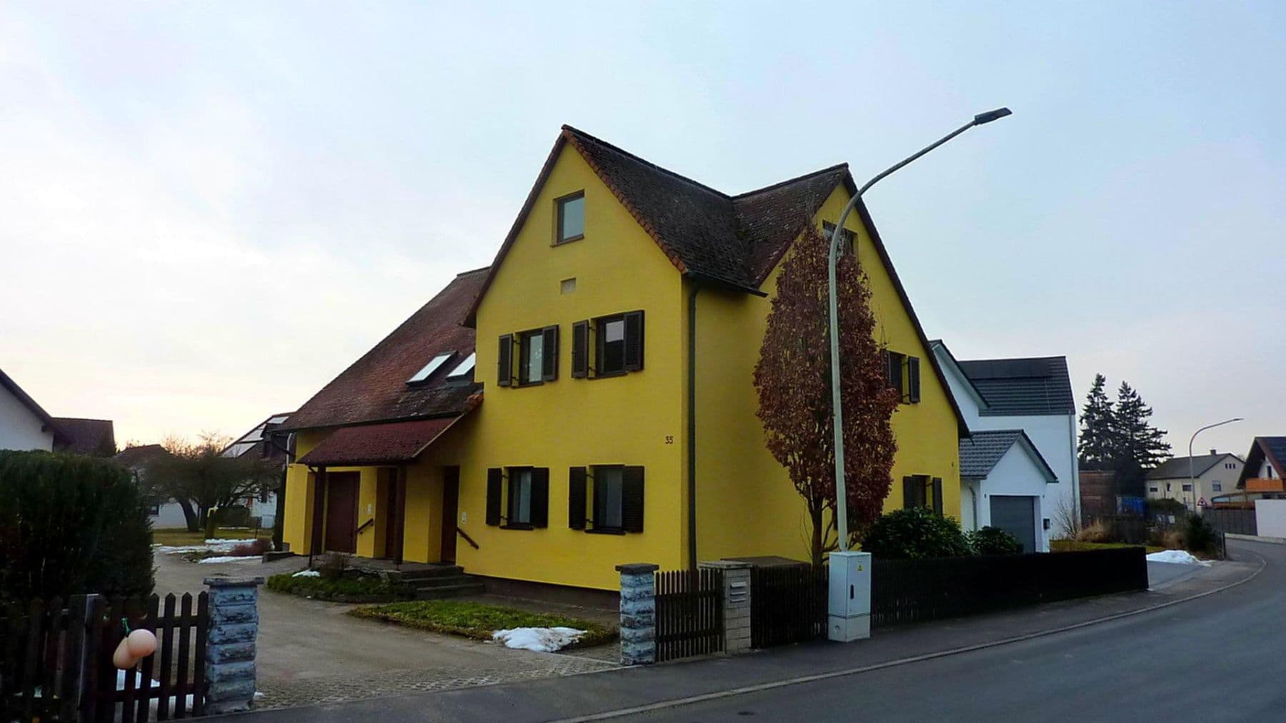 Prodej domu 202 m², pozemek 896 m², Auenkofener Str. 35, Abensberg, Bavorsko Prodej domu 202 m², pozemek 896 m², Auenkofener Str. 35, Abensberg, Bavorsko