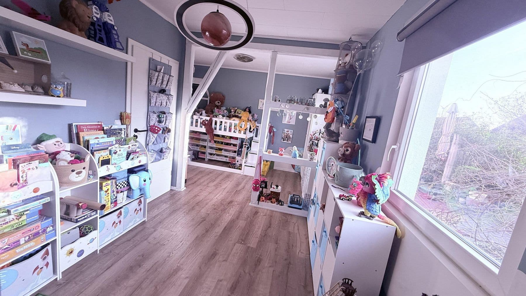 Prodej domu 130 m², pozemek 915 m², Schwerdtfegerstr. 18D, Salzgitter, Dolní Sasko Prodej domu 130 m², pozemek 915 m², Schwerdtfegerstr. 18D, Salzgitter, Dolní Sasko