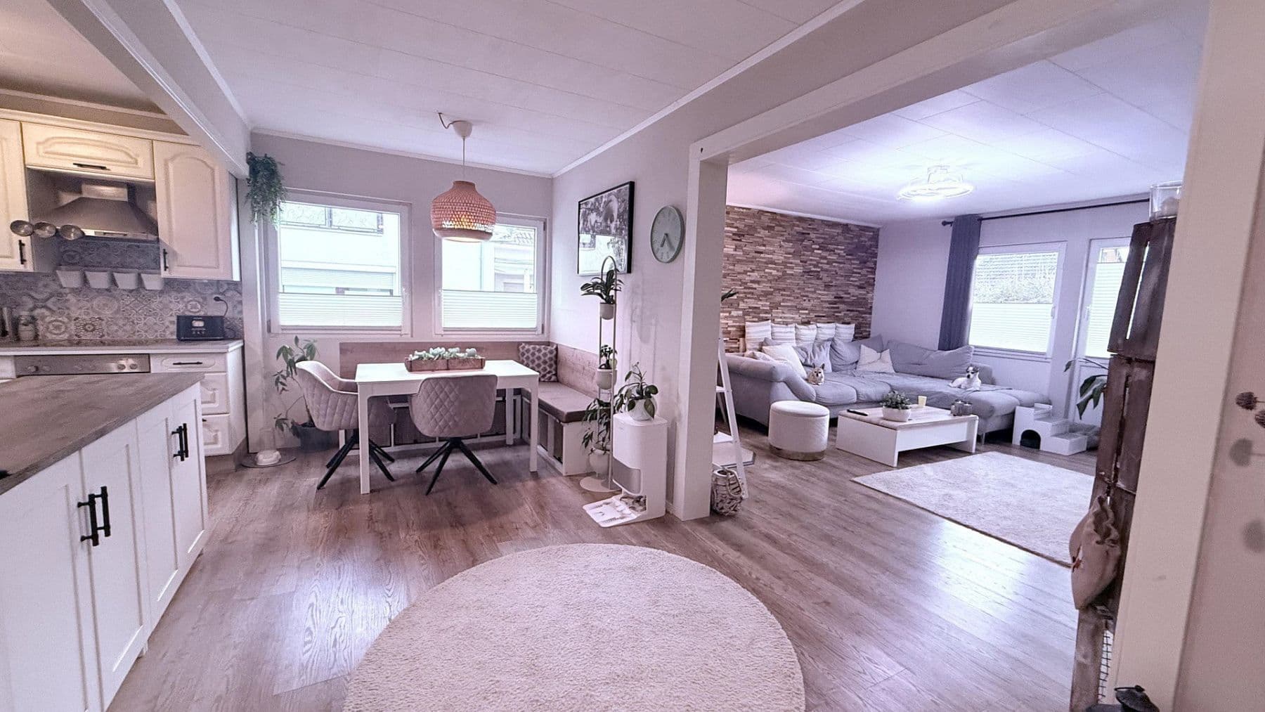 Prodej domu 130 m², pozemek 915 m², Schwerdtfegerstr. 18D, Salzgitter, Dolní Sasko Prodej domu 130 m², pozemek 915 m², Schwerdtfegerstr. 18D, Salzgitter, Dolní Sasko