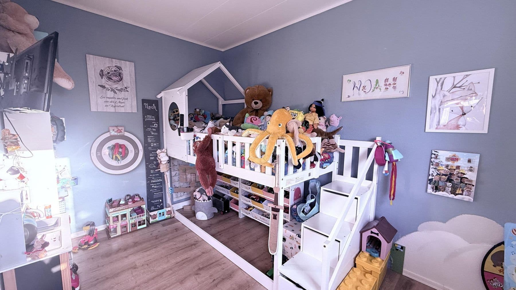 Prodej domu 130 m², pozemek 915 m², Schwerdtfegerstr. 18D, Salzgitter, Dolní Sasko Prodej domu 130 m², pozemek 915 m², Schwerdtfegerstr. 18D, Salzgitter, Dolní Sasko