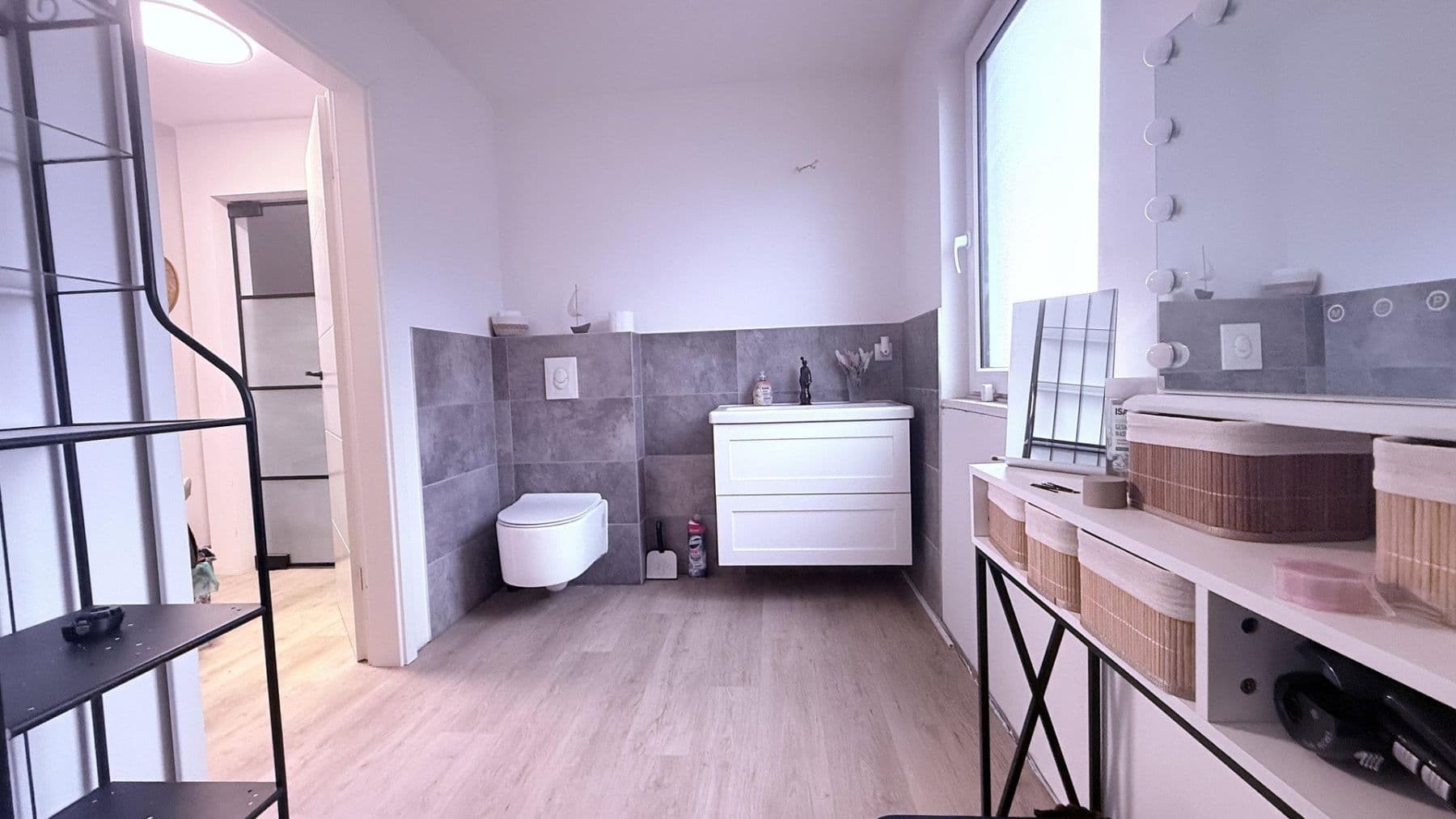 Prodej domu 130 m², pozemek 915 m², Schwerdtfegerstr. 18D, Salzgitter, Dolní Sasko Prodej domu 130 m², pozemek 915 m², Schwerdtfegerstr. 18D, Salzgitter, Dolní Sasko