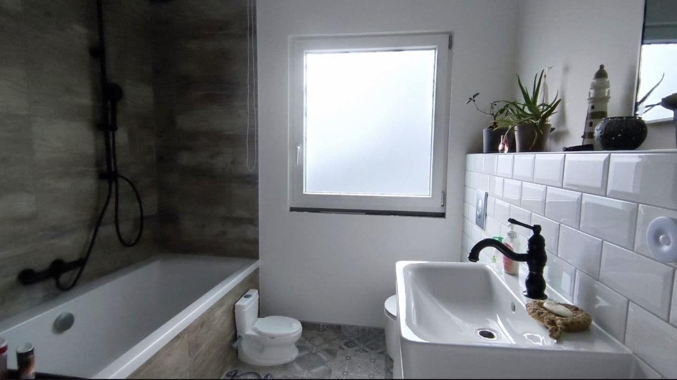 Prodej domu 130 m², pozemek 915 m², Schwerdtfegerstr. 18D, Salzgitter, Dolní Sasko Prodej domu 130 m², pozemek 915 m², Schwerdtfegerstr. 18D, Salzgitter, Dolní Sasko