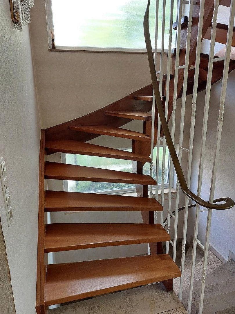 Prodej domu 189 m², pozemek 560 m², Sachsenstraße 16, Darmstadt, Hessen Prodej domu 189 m², pozemek 560 m², Sachsenstraße 16, Darmstadt, Hessen