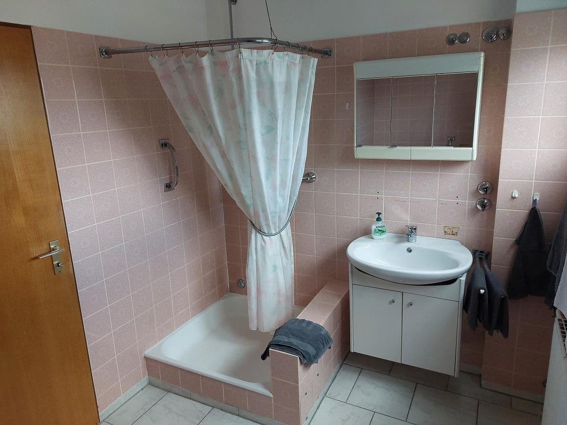 Prodej domu 189 m², pozemek 560 m², Sachsenstraße 16, Darmstadt, Hessen Prodej domu 189 m², pozemek 560 m², Sachsenstraße 16, Darmstadt, Hessen