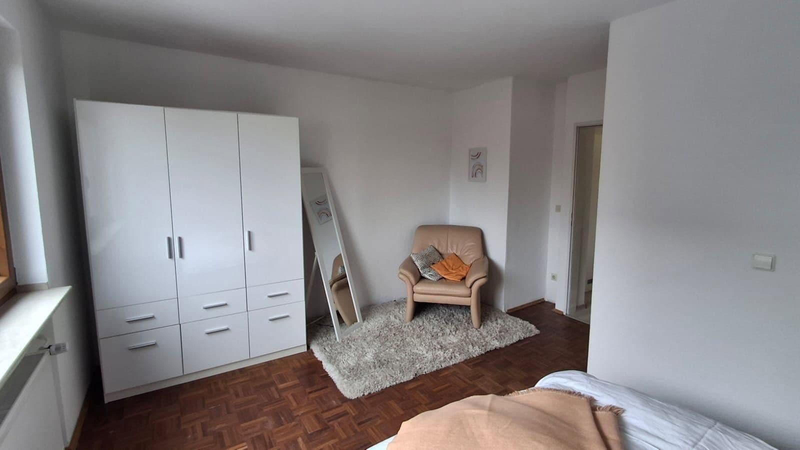 Pronájem bytu 2+1 70 m², Kradepohlsmühlenweg 1A, Bergisch Gladbach, Severní Porýní-Vestfálsko Pronájem bytu 2+1 70 m², Kradepohlsmühlenweg 1A, Bergisch Gladbach, Severní Porýní-Vestfálsko
