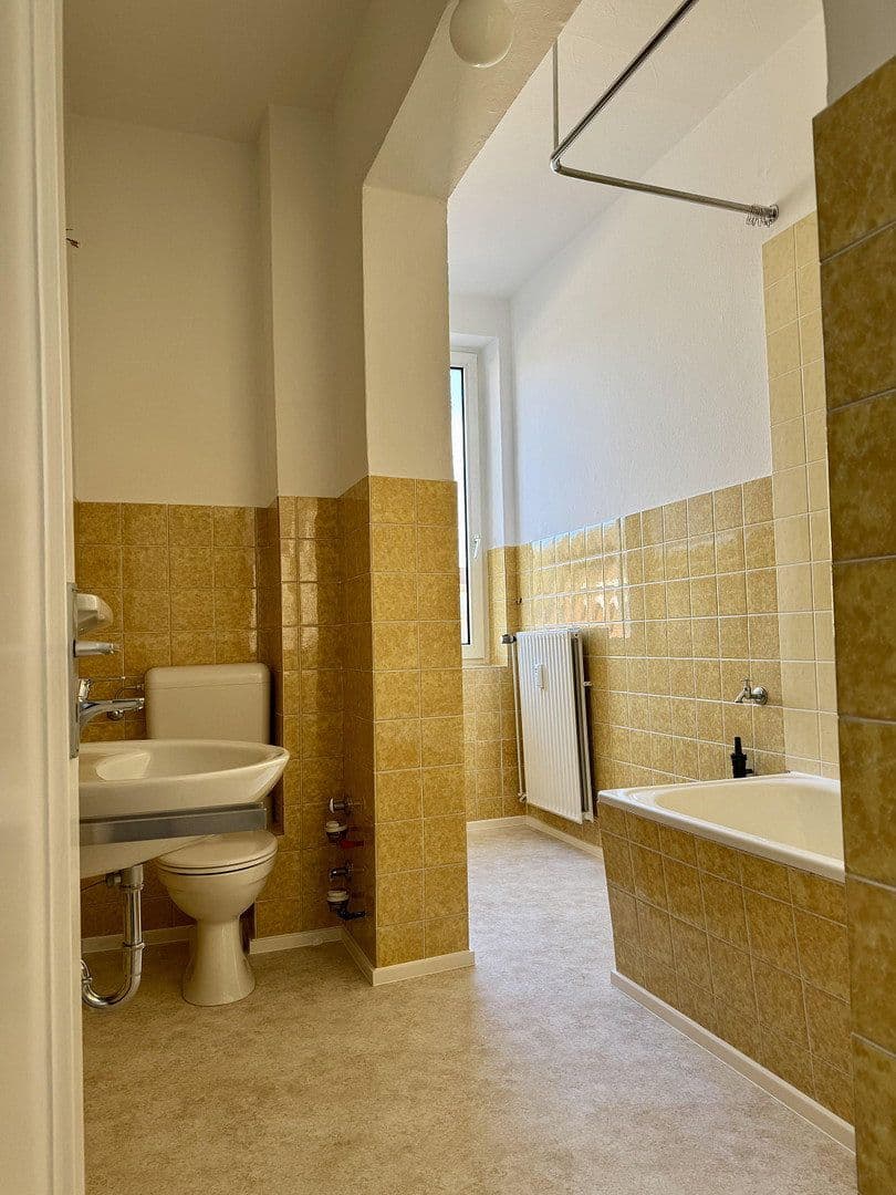 Pronájem bytu 3+1 87 m², Oesdorfer Straße 14, Bad Pyrmont, Dolní Sasko Pronájem bytu 3+1 87 m², Oesdorfer Straße 14, Bad Pyrmont, Dolní Sasko