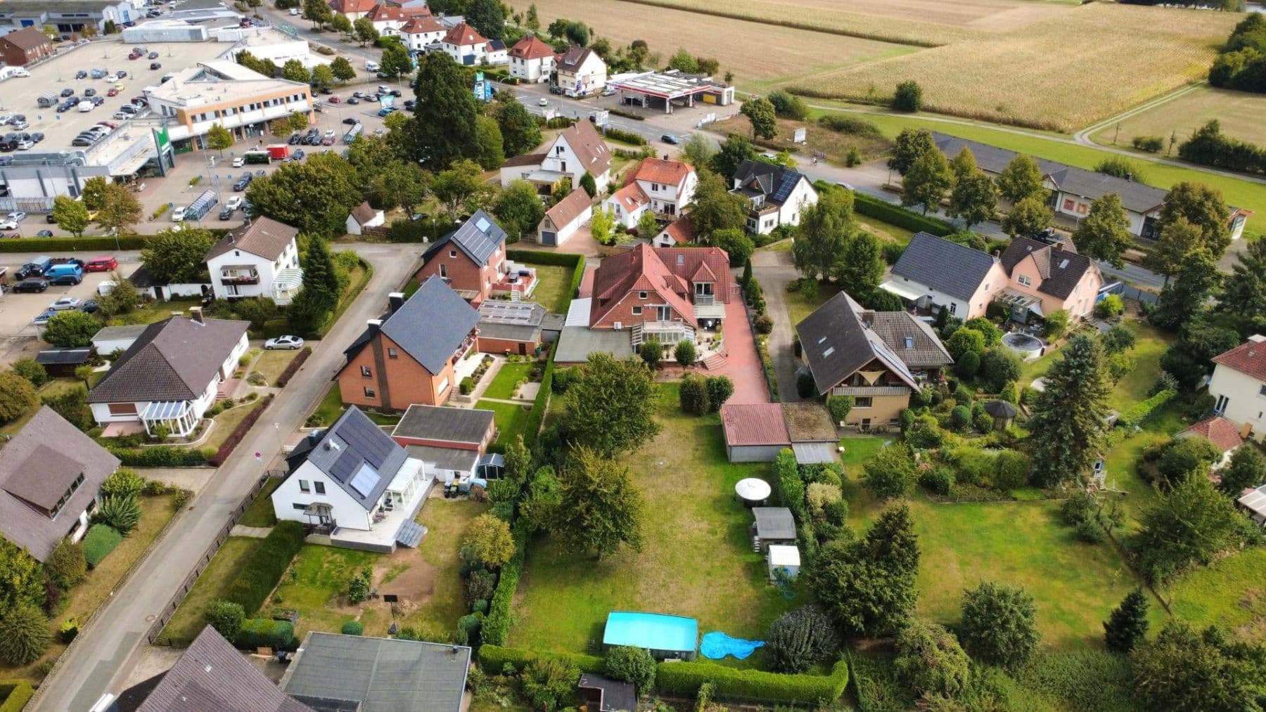 Prodej domu 378 m², pozemek 2.150 m², Rinteln, Dolní Sasko Prodej domu 378 m², pozemek 2.150 m², Rinteln, Dolní Sasko