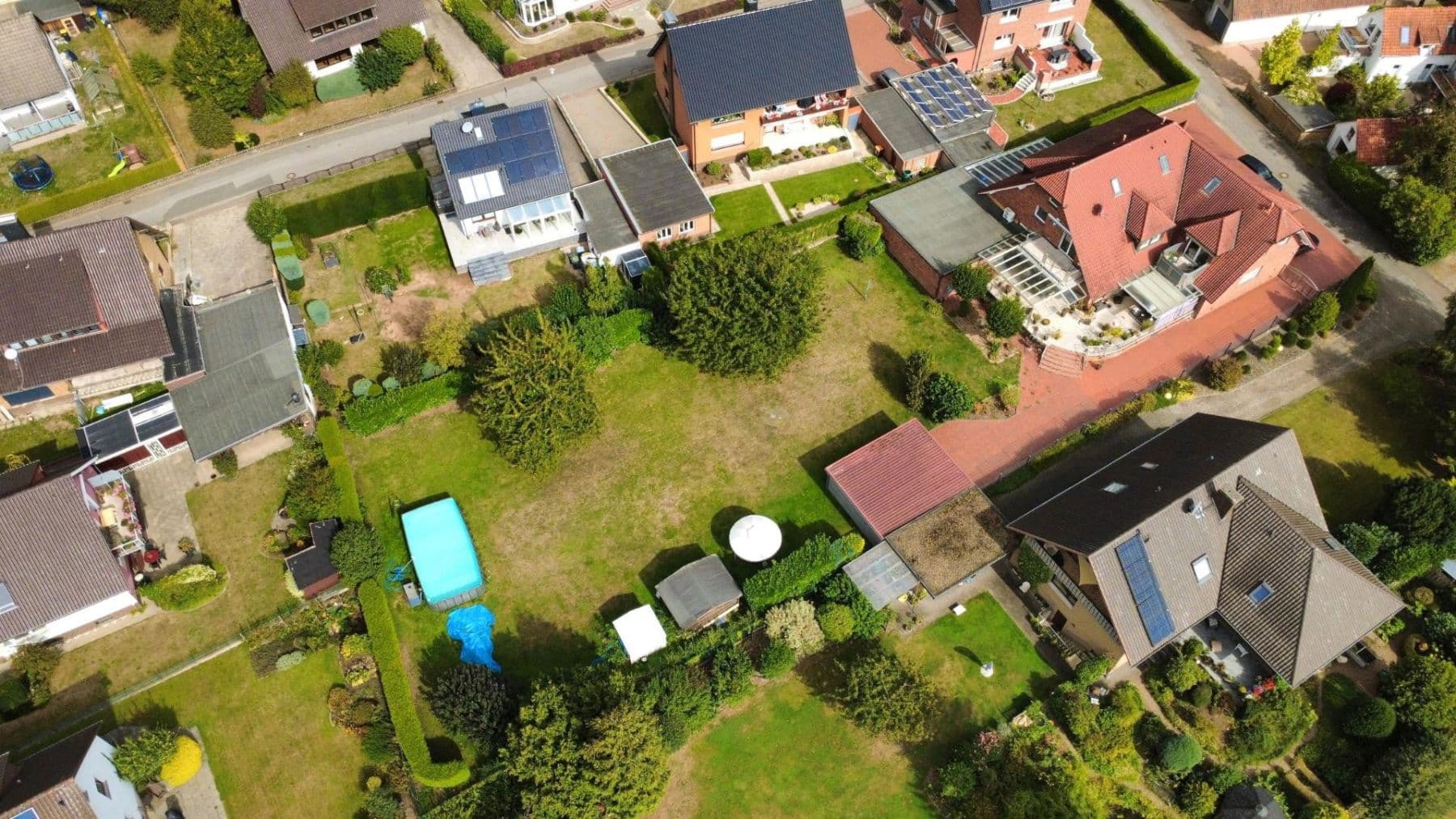 Prodej domu 378 m², pozemek 2.150 m², Rinteln, Dolní Sasko Prodej domu 378 m², pozemek 2.150 m², Rinteln, Dolní Sasko