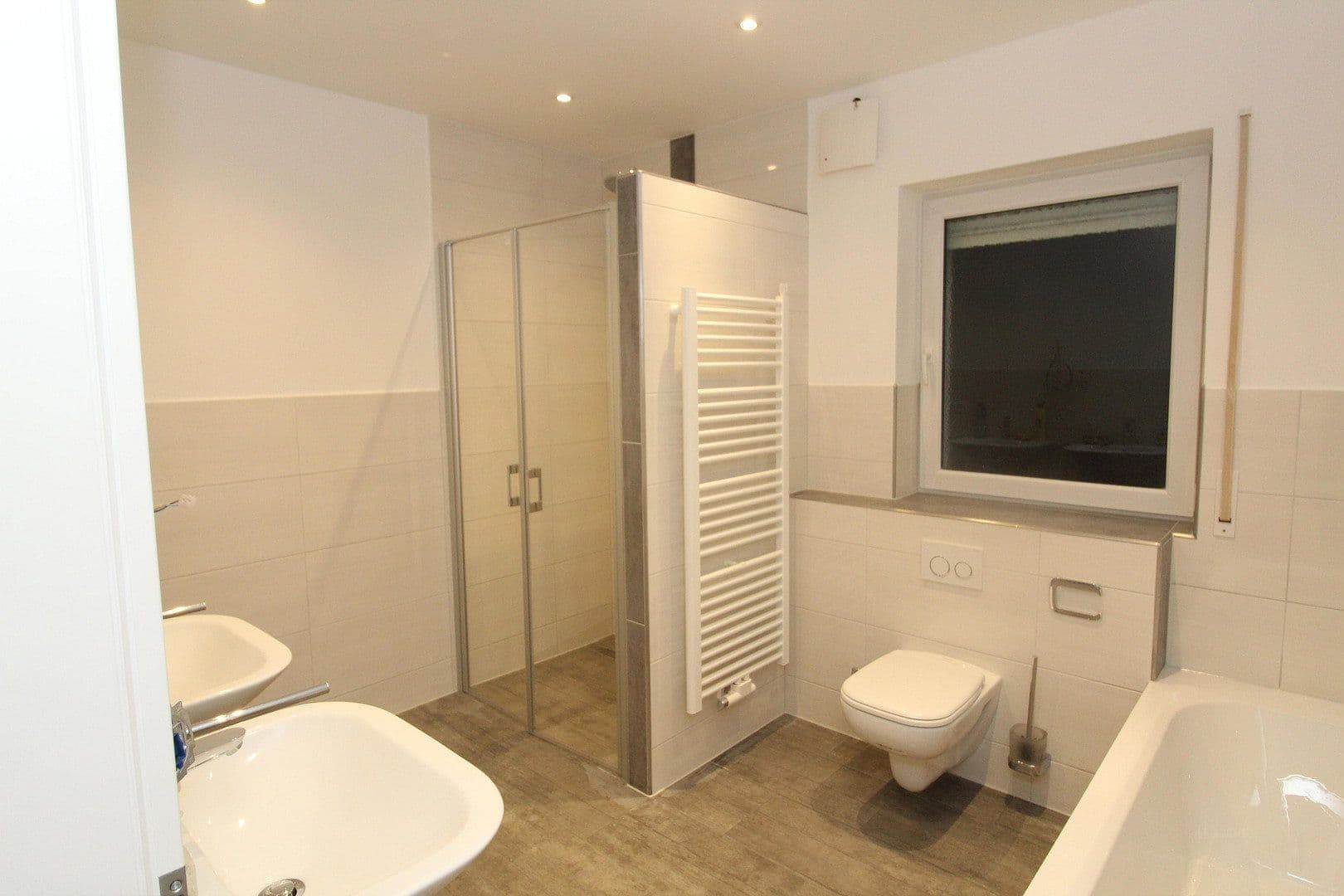 Pronájem bytu 3+1 125 m², Marktstraße 37a, Hutthurm, Bavorsko Pronájem bytu 3+1 125 m², Marktstraße 37a, Hutthurm, Bavorsko