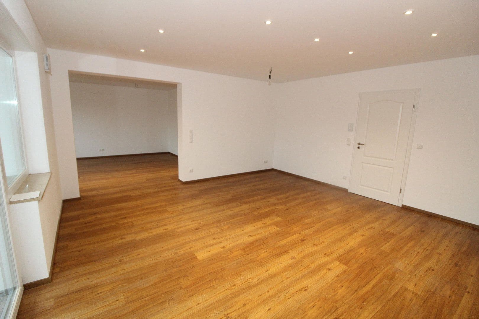 Pronájem bytu 3+1 125 m², Marktstraße 37a, Hutthurm, Bavorsko Pronájem bytu 3+1 125 m², Marktstraße 37a, Hutthurm, Bavorsko