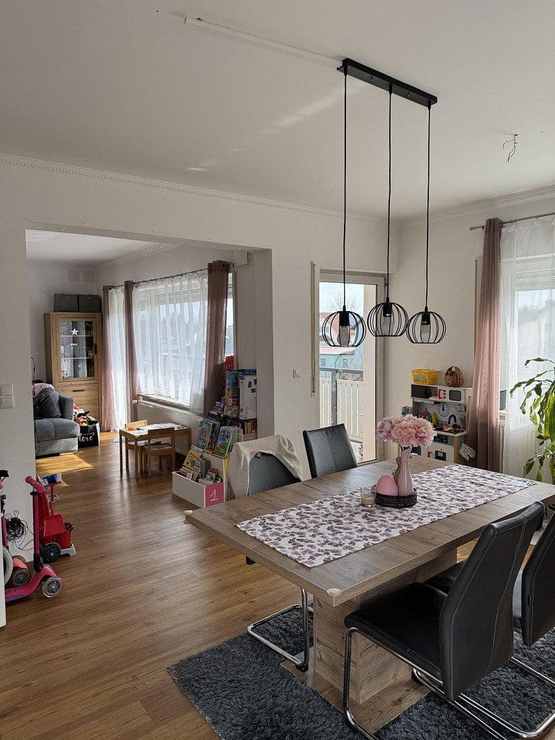 Pronájem bytu 3+1 125 m², Marktstraße 37a, Hutthurm, Bavorsko Pronájem bytu 3+1 125 m², Marktstraße 37a, Hutthurm, Bavorsko