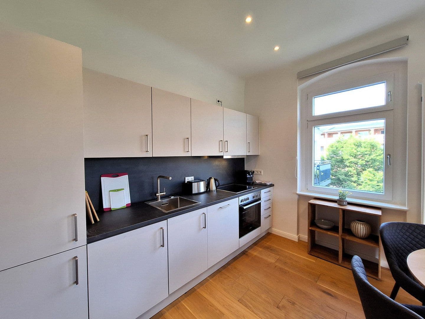 Pronájem bytu 2+1 55 m², Pascalstr. 4, Berlin, Berlín Pronájem bytu 2+1 55 m², Pascalstr. 4, Berlin, Berlín