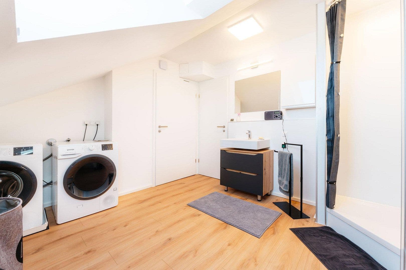 Pronájem bytu 2+1 54 m², Randersacker, Bavorsko Pronájem bytu 2+1 54 m², Randersacker, Bavorsko