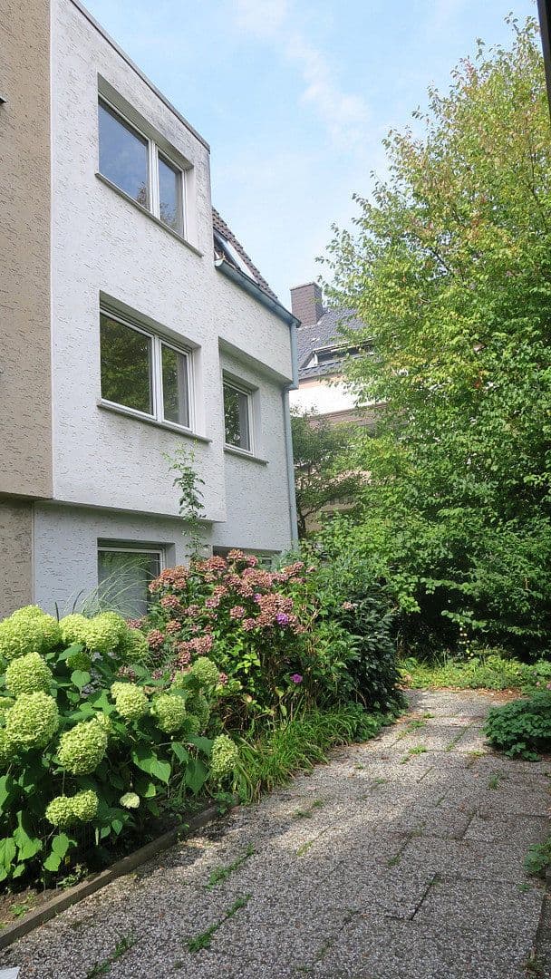 Pronájem domu 112 m², pozemek 145 m², Dortmund, Severní Porýní-Vestfálsko Pronájem domu 112 m², pozemek 145 m², Dortmund, Severní Porýní-Vestfálsko