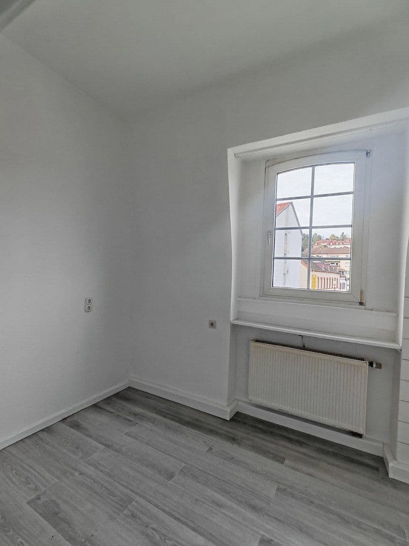 Pronájem bytu 2+1 40 m², Zweibrücken, Porýní-Falc Pronájem bytu 2+1 40 m², Zweibrücken, Porýní-Falc