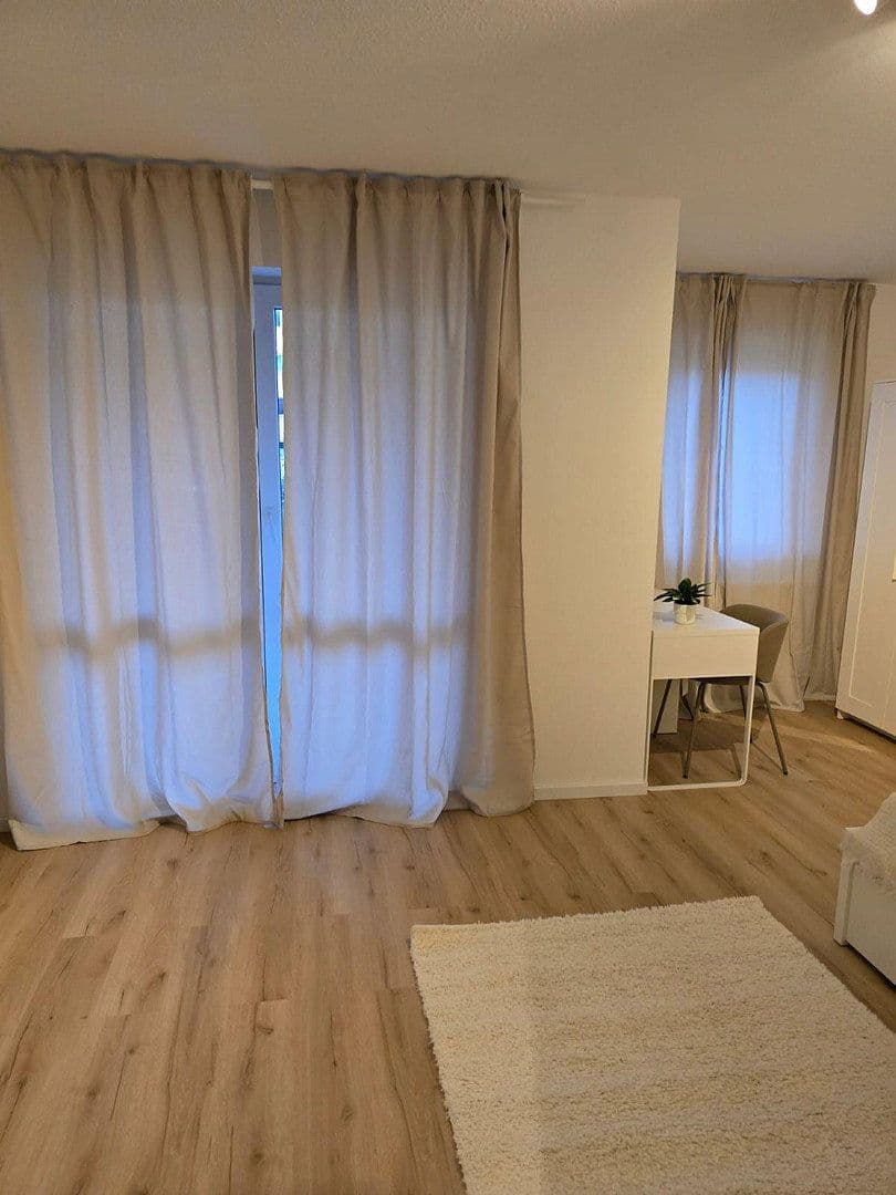 Pronájem bytu 1+1 35 m², Sonnenstraße 7, Fürth, Bavorsko Pronájem bytu 1+1 35 m², Sonnenstraße 7, Fürth, Bavorsko