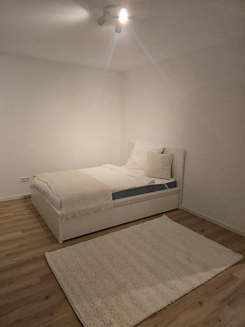 Pronájem bytu 1+1 35 m², Sonnenstraße 7, Fürth, Bavorsko Pronájem bytu 1+1 35 m², Sonnenstraße 7, Fürth, Bavorsko
