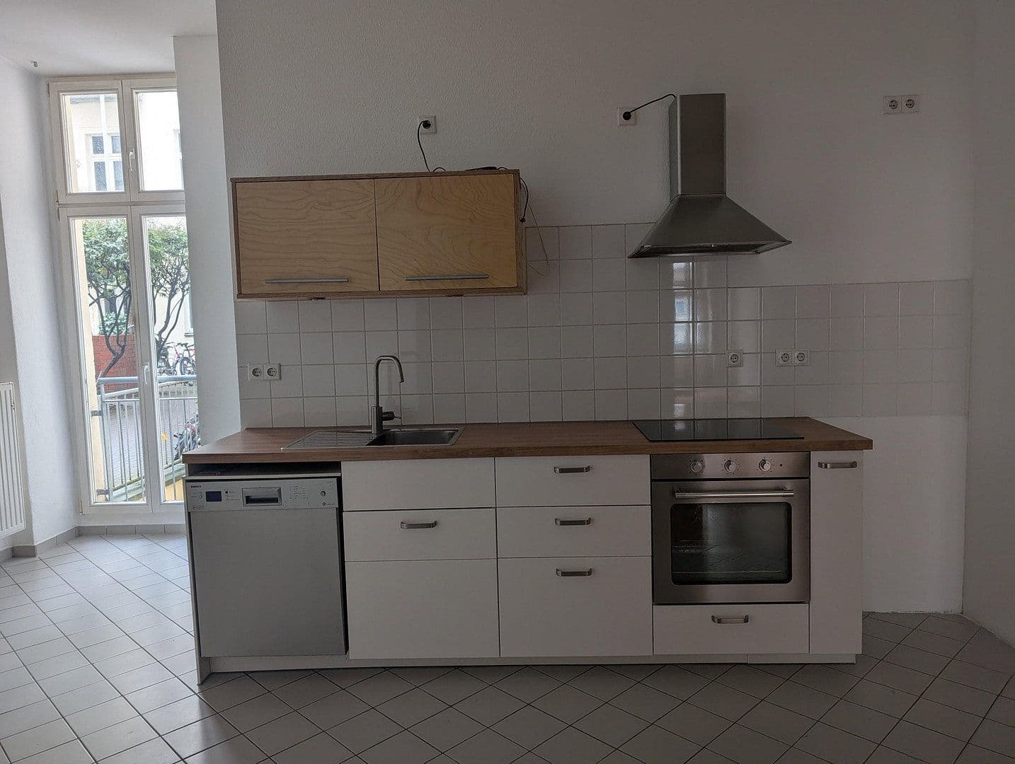 Prodej bytu 3+1 91 m², Berlin, Berlín Prodej bytu 3+1 91 m², Berlin, Berlín