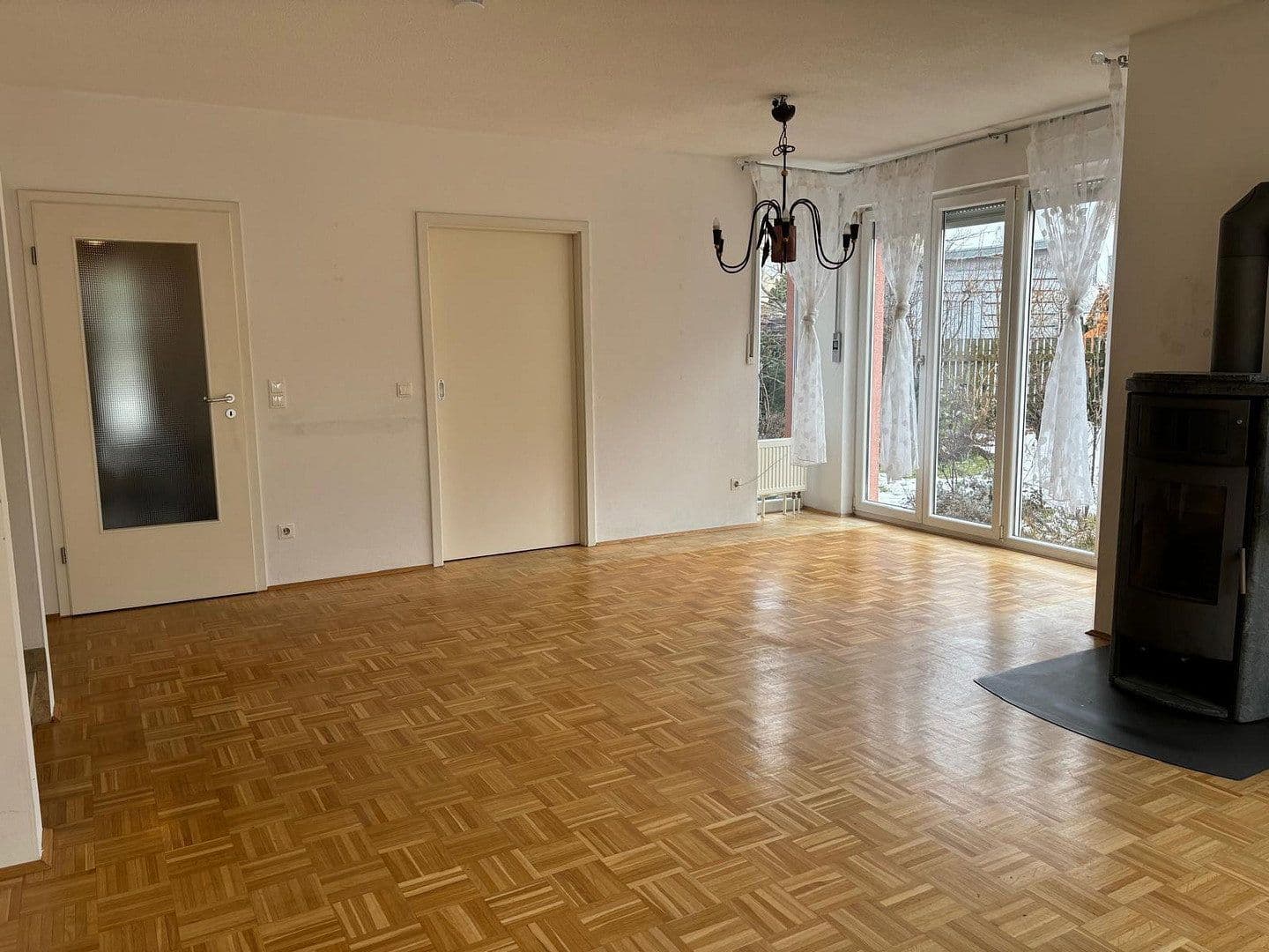 Prodej domu 140 m², pozemek 194 m², Regensburg, Bavorsko Prodej domu 140 m², pozemek 194 m², Regensburg, Bavorsko