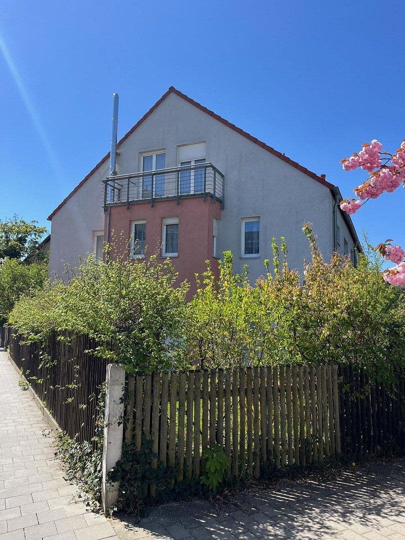 Prodej domu 140 m², pozemek 194 m², Regensburg, Bavorsko Prodej domu 140 m², pozemek 194 m², Regensburg, Bavorsko