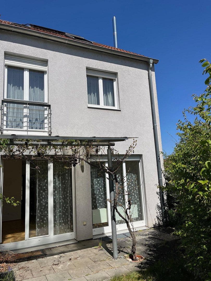 Prodej domu 140 m², pozemek 194 m², Regensburg, Bavorsko Prodej domu 140 m², pozemek 194 m², Regensburg, Bavorsko