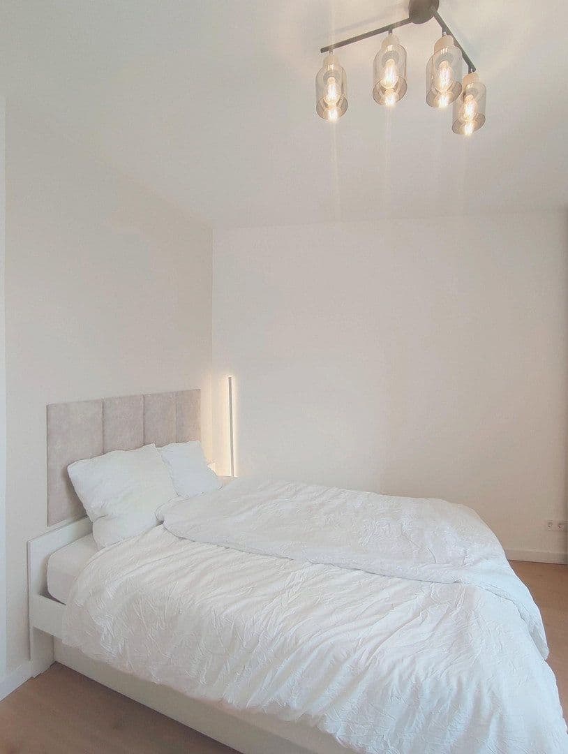 Pronájem bytu 2+1 26 m², Poststraß 38, Stuttgart, Bádensko-Württembersko Pronájem bytu 2+1 26 m², Poststraß 38, Stuttgart, Bádensko-Württembersko