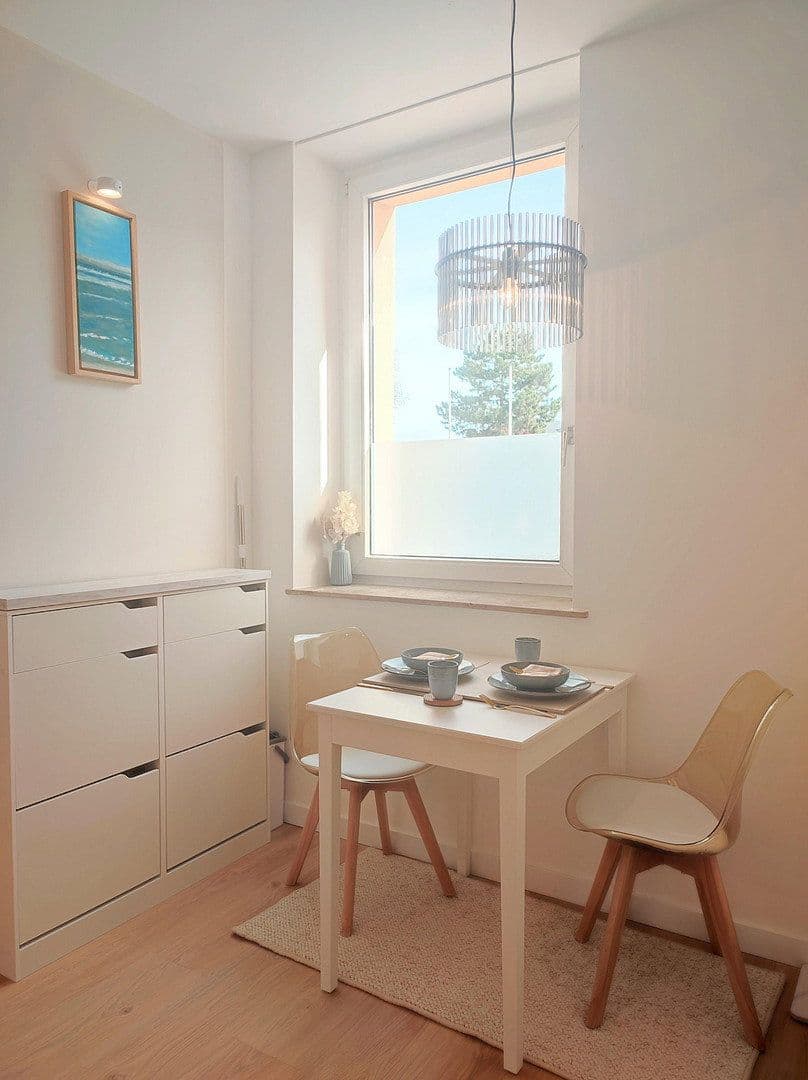 Pronájem bytu 2+1 26 m², Poststraß 38, Stuttgart, Bádensko-Württembersko Pronájem bytu 2+1 26 m², Poststraß 38, Stuttgart, Bádensko-Württembersko