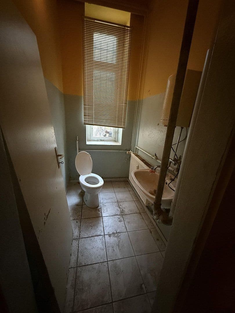 Pronájem kanceláře 125 m², Berliner Allee 128, Berlin, Berlín Pronájem kanceláře 125 m², Berliner Allee 128, Berlin, Berlín