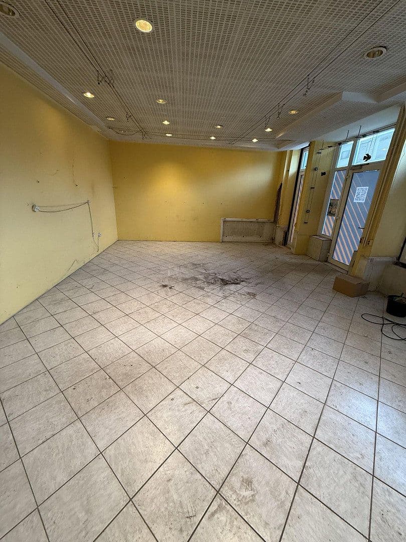 Pronájem kanceláře 125 m², Berliner Allee 128, Berlin, Berlín Pronájem kanceláře 125 m², Berliner Allee 128, Berlin, Berlín