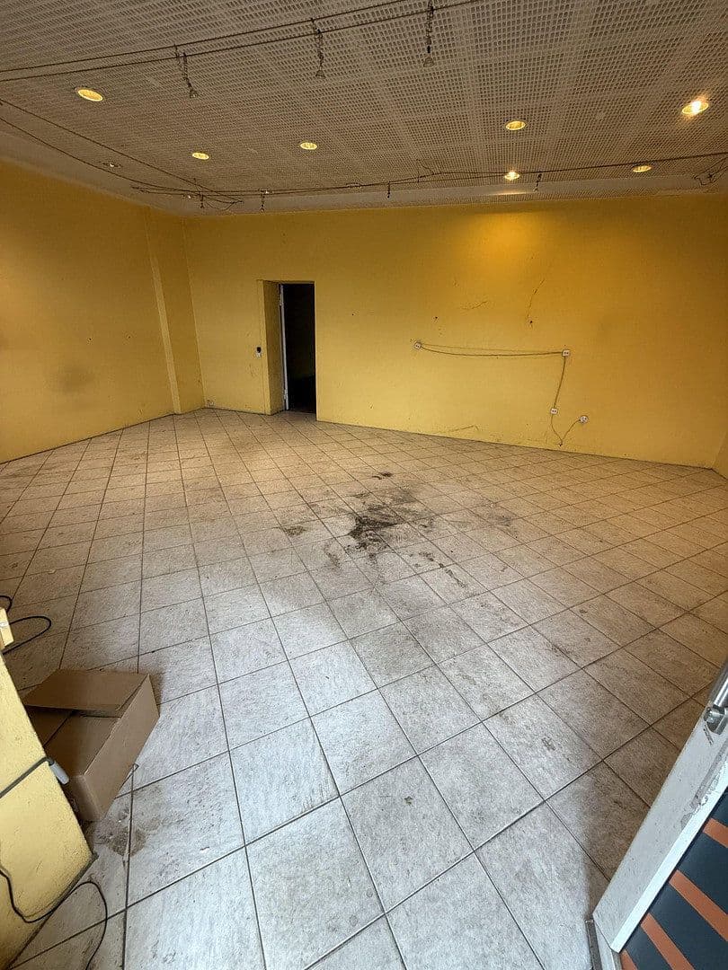 Pronájem kanceláře 125 m², Berliner Allee 128, Berlin, Berlín Pronájem kanceláře 125 m², Berliner Allee 128, Berlin, Berlín