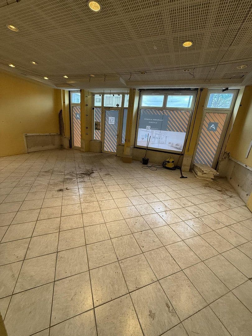 Pronájem kanceláře 125 m², Berliner Allee 128, Berlin, Berlín Pronájem kanceláře 125 m², Berliner Allee 128, Berlin, Berlín