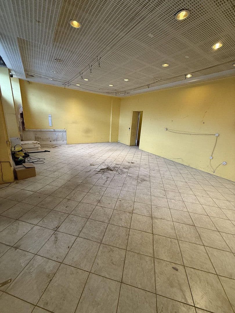 Pronájem kanceláře 125 m², Berliner Allee 128, Berlin, Berlín Pronájem kanceláře 125 m², Berliner Allee 128, Berlin, Berlín