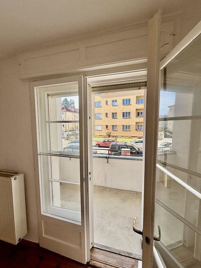 Prodej bytu 2+1 50 m², Wassermannstraße 125, Berlin, Berlín Prodej bytu 2+1 50 m², Wassermannstraße 125, Berlin, Berlín