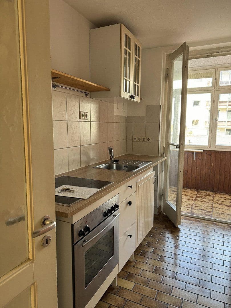 Pronájem bytu 3+1 78 m², Hohenheimer Straße 72, Stuttgart, Bádensko-Württembersko Pronájem bytu 3+1 78 m², Hohenheimer Straße 72, Stuttgart, Bádensko-Württembersko