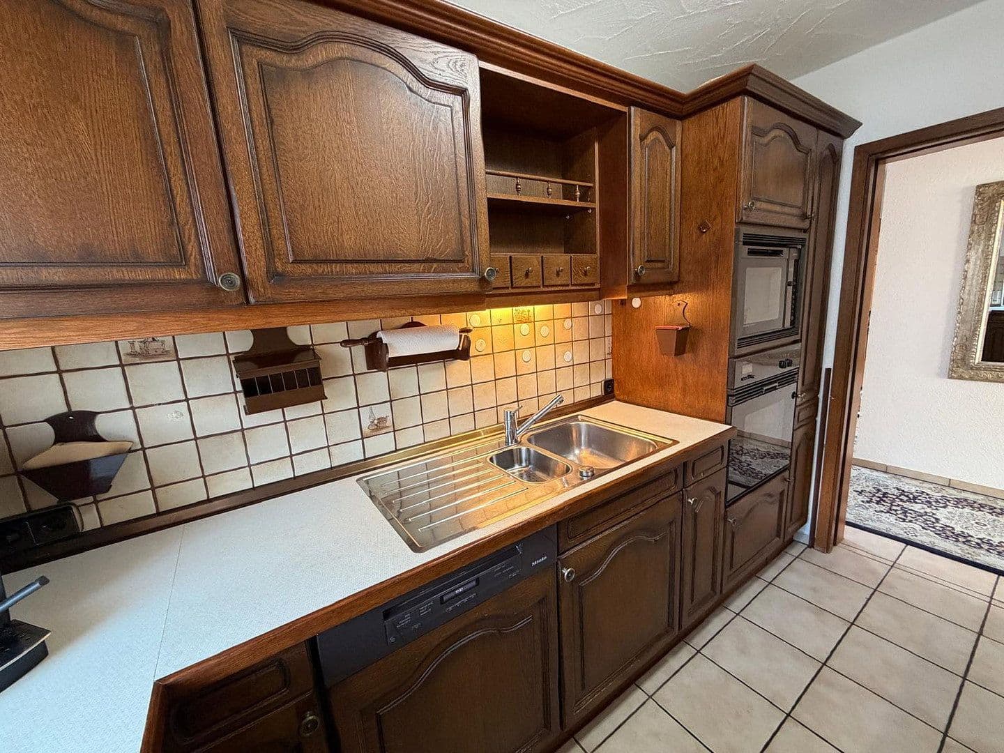 Pronájem domu 240 m², pozemek 468 m², Peter-Parlerstraße 6, Sindelfingen, Bádensko-Württembersko Pronájem domu 240 m², pozemek 468 m², Peter-Parlerstraße 6, Sindelfingen, Bádensko-Württembersko