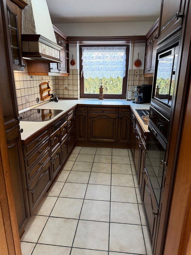 Pronájem domu 240 m², pozemek 468 m², Peter-Parlerstraße 6, Sindelfingen, Bádensko-Württembersko Pronájem domu 240 m², pozemek 468 m², Peter-Parlerstraße 6, Sindelfingen, Bádensko-Württembersko