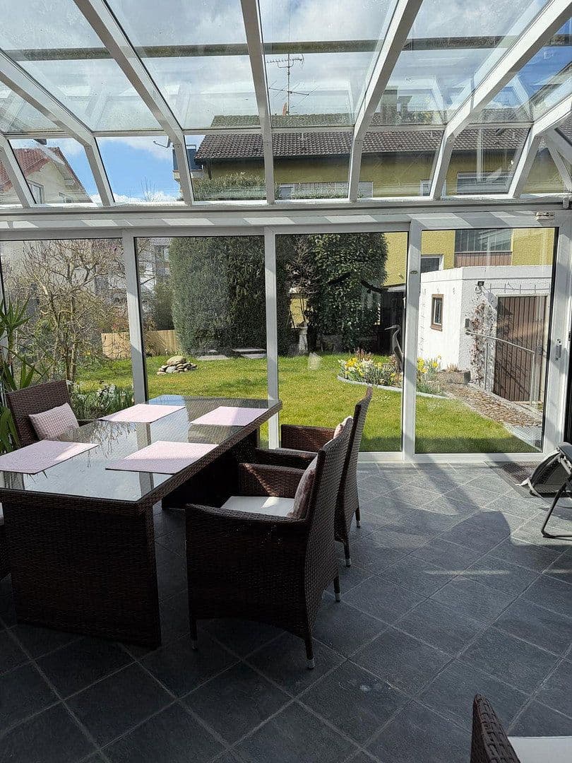 Pronájem domu 240 m², pozemek 468 m², Peter-Parlerstraße 6, Sindelfingen, Bádensko-Württembersko Pronájem domu 240 m², pozemek 468 m², Peter-Parlerstraße 6, Sindelfingen, Bádensko-Württembersko