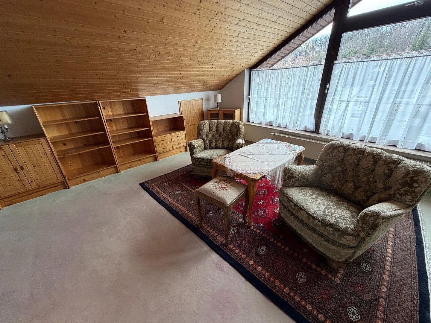 Pronájem domu 240 m², pozemek 468 m², Peter-Parlerstraße 6, Sindelfingen, Bádensko-Württembersko Pronájem domu 240 m², pozemek 468 m², Peter-Parlerstraße 6, Sindelfingen, Bádensko-Württembersko