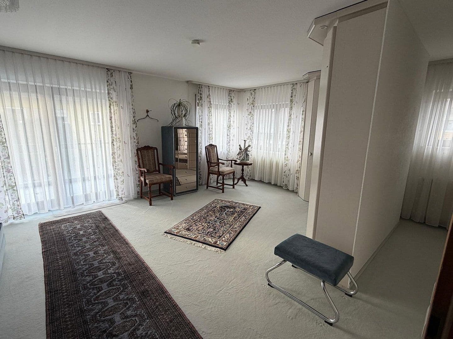 Pronájem domu 240 m², pozemek 468 m², Peter-Parlerstraße 6, Sindelfingen, Bádensko-Württembersko Pronájem domu 240 m², pozemek 468 m², Peter-Parlerstraße 6, Sindelfingen, Bádensko-Württembersko