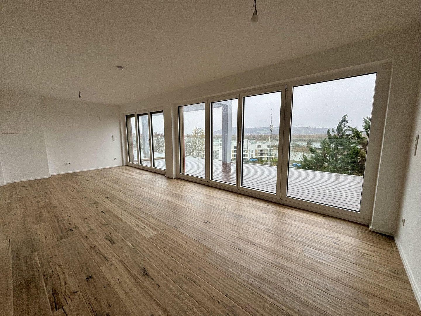 Pronájem bytu 2+1 82 m², Heiligenstädter Straße 395a, Wien, Wien Pronájem bytu 2+1 82 m², Heiligenstädter Straße 395a, Wien, Wien