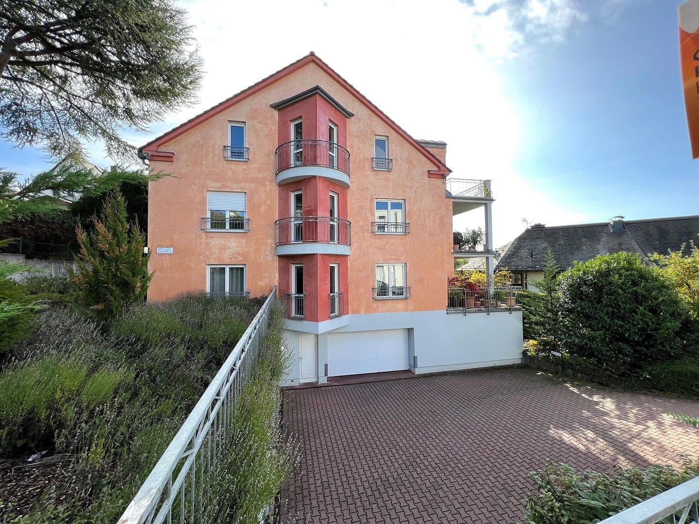 Pronájem bytu 3+1 88 m², Kronthaler Weg 11, Kronberg im Taunus, Hessen Pronájem bytu 3+1 88 m², Kronthaler Weg 11, Kronberg im Taunus, Hessen