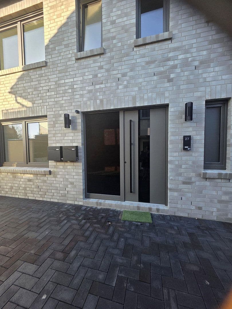 Pronájem bytu 4+1 115 m², Cloppenburg, Dolní Sasko Pronájem bytu 4+1 115 m², Cloppenburg, Dolní Sasko