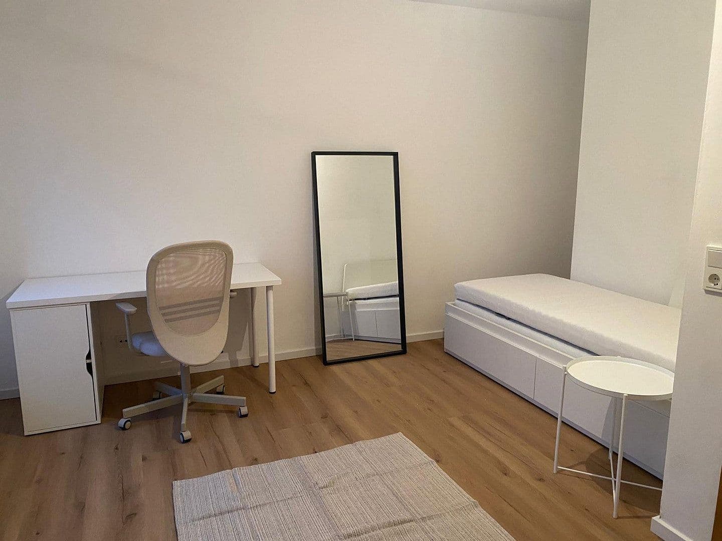 Pronájem bytu 2+1 16 m², Friedrichstraße 50, Kaiserslautern, Porýní-Falc Pronájem bytu 2+1 16 m², Friedrichstraße 50, Kaiserslautern, Porýní-Falc