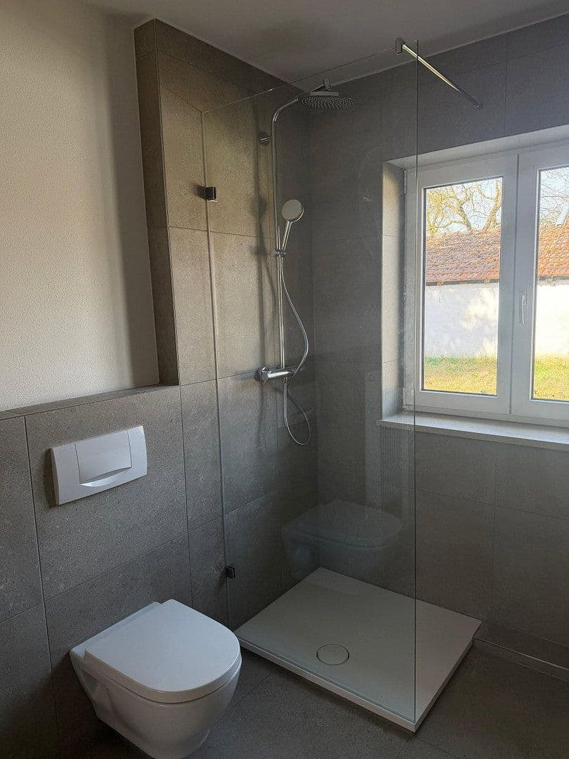 Pronájem bytu 4+1 92 m², Altmühlstraße 14, Walting, Bavorsko Pronájem bytu 4+1 92 m², Altmühlstraße 14, Walting, Bavorsko